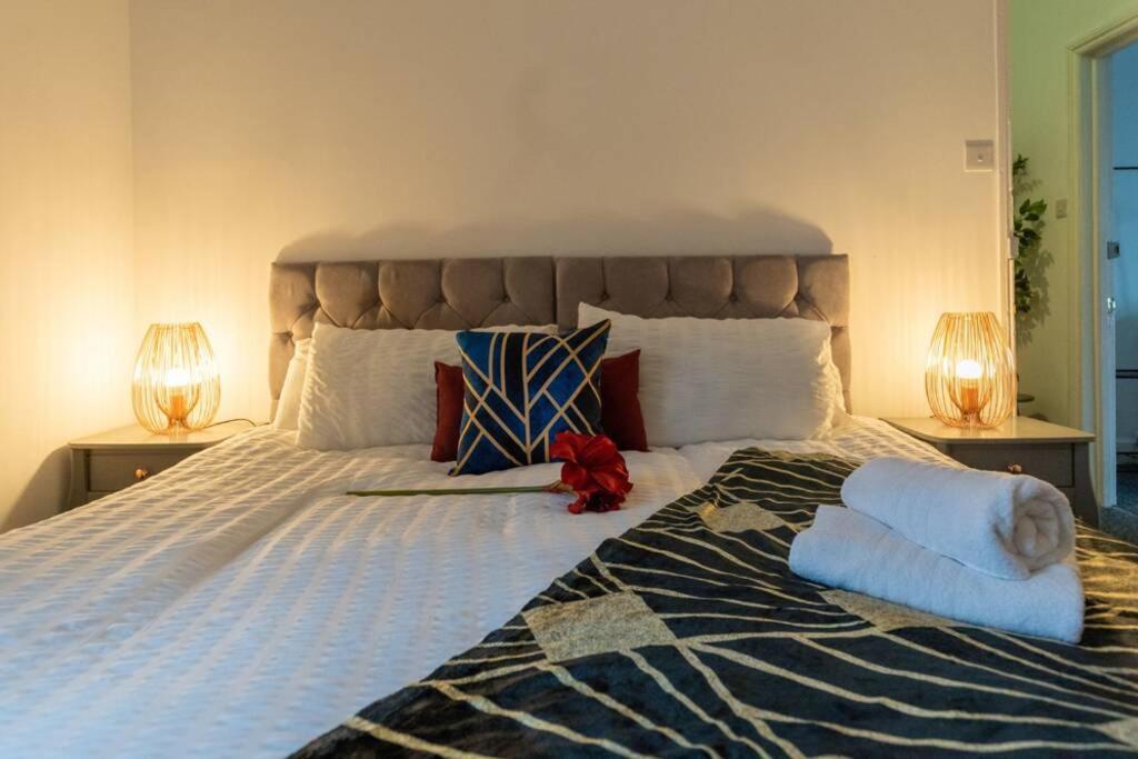 The Gatsby - Beautiful Spacious Central House Кардифф Экстерьер фото