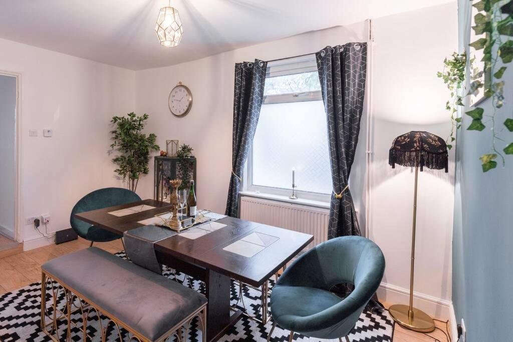 The Gatsby - Beautiful Spacious Central House Кардифф Экстерьер фото