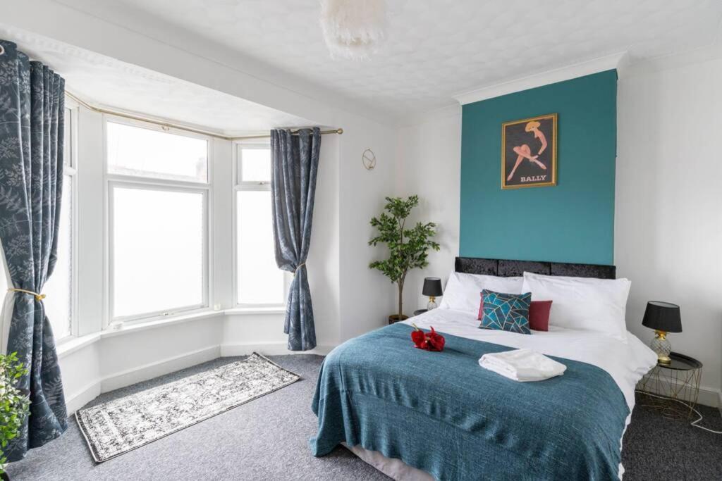The Gatsby - Beautiful Spacious Central House Кардифф Экстерьер фото